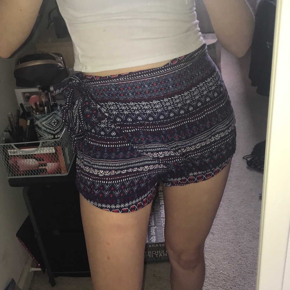 Patterned Wrap Skort - Picture 2 of 5